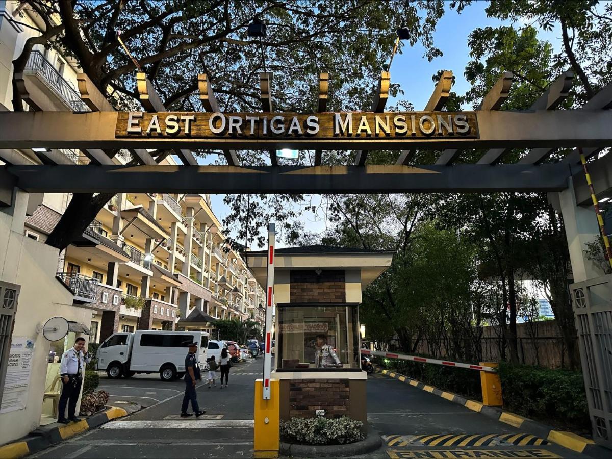 Apartamento East Ortigas Mansions By Ma Manila Exterior foto